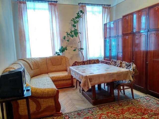 Апартаменты Apartment near the train station Львов-3