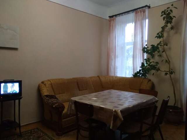 Апартаменты Apartment near the train station Львов-4