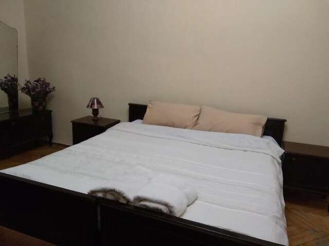 Апартаменты Apartment near the train station Львов-26